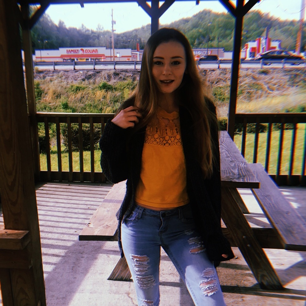 Meet your Posher, Maddie